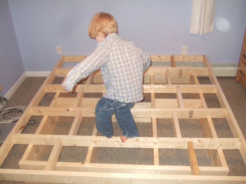 how to build a wooden platform bed frame | DIY Woodworking Projects