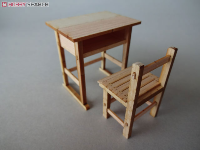 Nanew Shonner レトロイメージの教室を再現 1/12スケール「昭和の学校シリーズ 木の机と椅子」