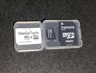 microSDカードとメモリースティック変換アダプター