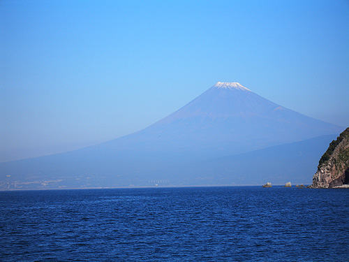 蒼い富士山！青い空！青い海！