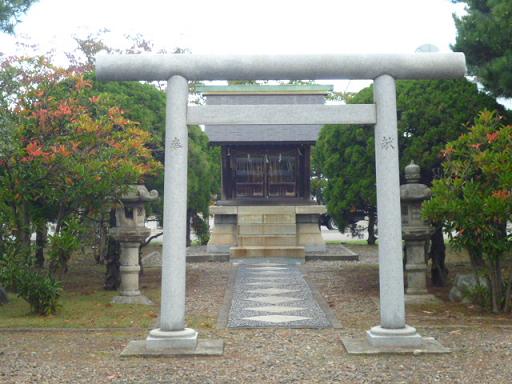 121103新潟鉄工内神社の鳥居
