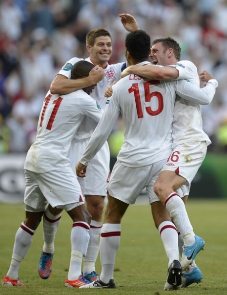イングランド代表2012ホームユニフォーム15レスコット