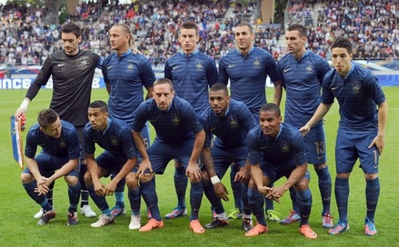 フランス代表集合写真vsセルビア代表フレンドリーマッチ