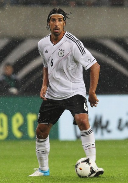 ドイツ代表2012ホームユニフォーム6ケディラ