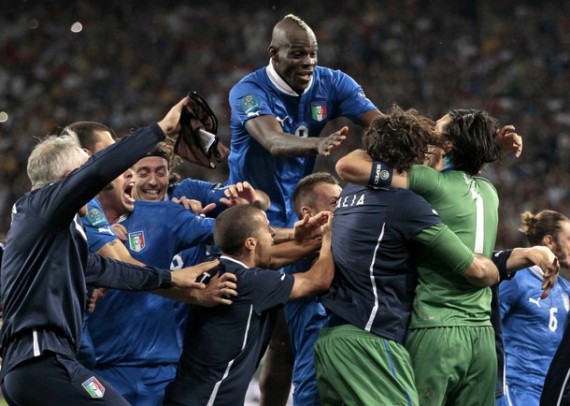 イタリア代表2012ホームユニフォームEURO2012vsイングランド