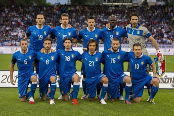 イタリア代表集合写真vsロシア代表フレンドリーマッチ