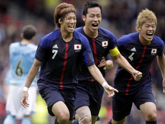 日本代表2012ロンドン五輪ホームユニフォーム