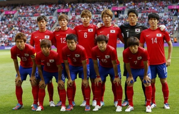 韓国代表集合写真vsガボン代表ロンドンオリンピック