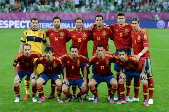 スペイン代表集合写真vsアイルランド代表ユーロ2012