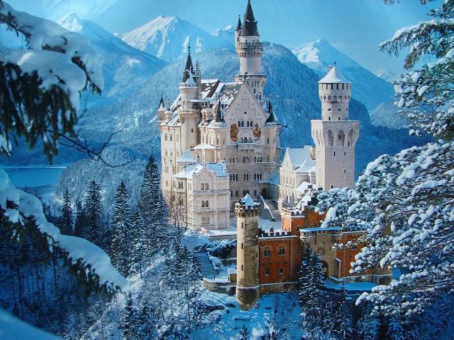 th_neuschwanstein-castle.jpg