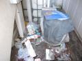 東京都調布市　賃貸マンション共用部　ゴミ処分・不用品処分　作業前　２