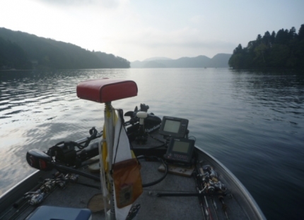 20131012-3-野尻湖プラ2出船.JPG